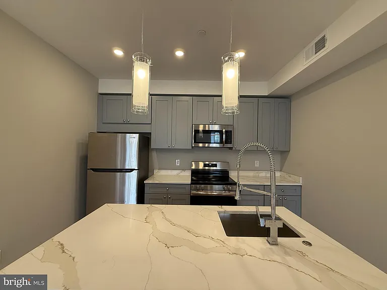 914 W Susquehanna Ave #18-2A — Photo 7