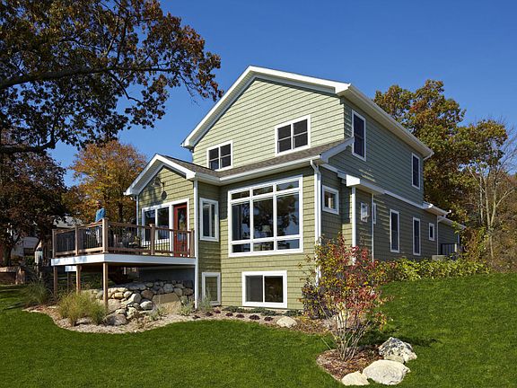 4th image of 157 N Crooked Lake Dr