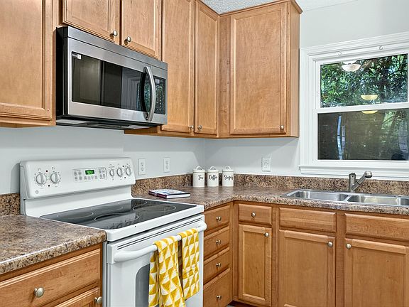 4th image of 107 Sully Ct