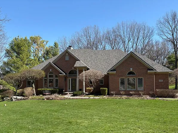 5435 Split Rail Dr, Brighton, MI 48114