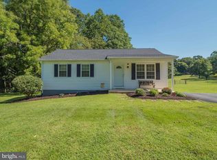 17364 Teagues Point Rd, Hughesville, MD 20637