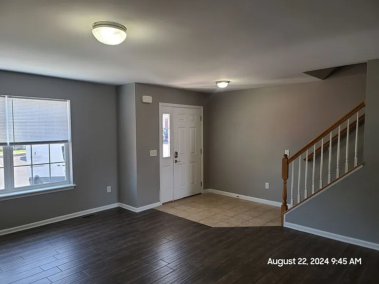 370 Viewpoint Way — Photo 7