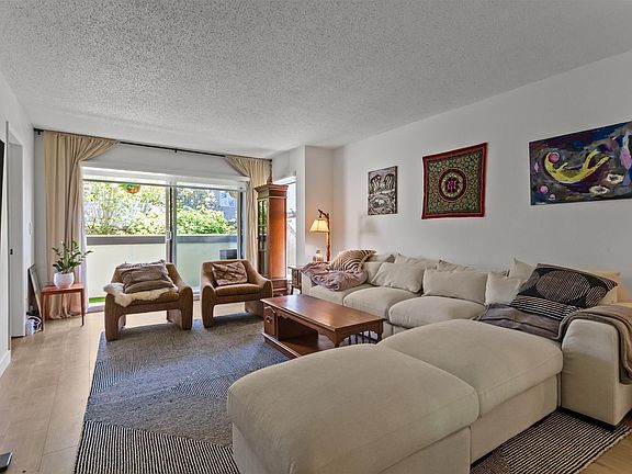 3rd image of 2240 Wall St #204