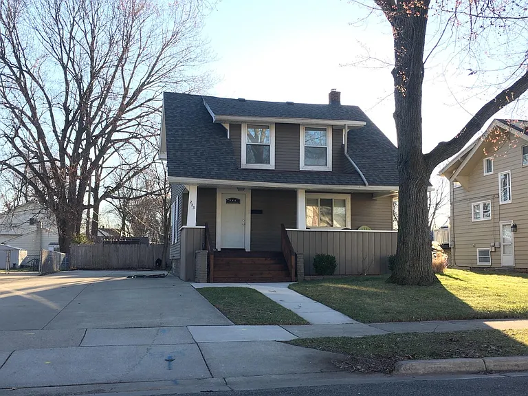 223 Phillips Pl — Photo 16