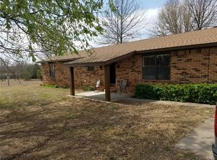 20515 S 270th Rd, Morris, OK 74445