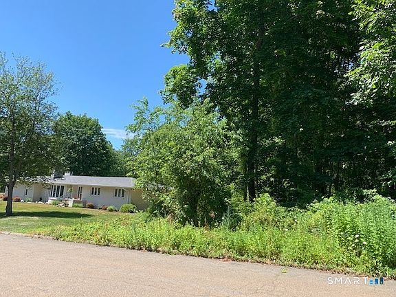 3rd image of 148 Kennedy Drive
