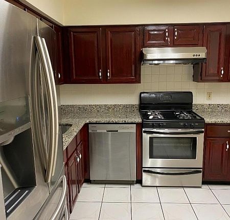 Granite countertop, SSSL sppliances