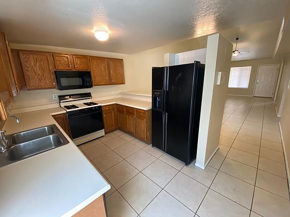 2nd image of 2763 N Centre Court Dr