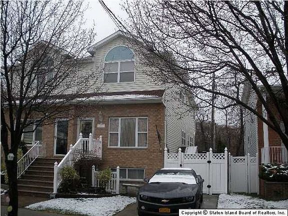 2nd image of 46 Lion St