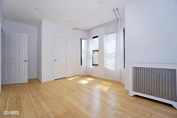 Rented by Citi Habitats | media 31