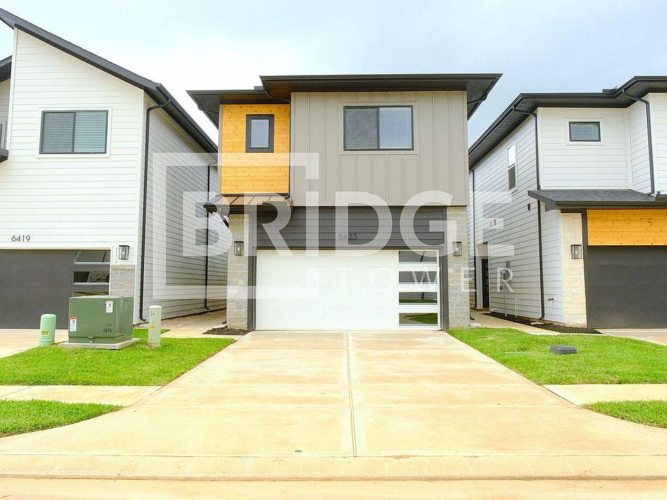 1st image of 6423 Pine Heights Dr