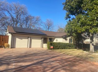 911 Moorhead Ct, Arlington, TX 76014