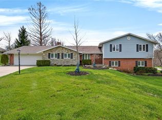 528 Manorside Dr, Dayton, OH 45459