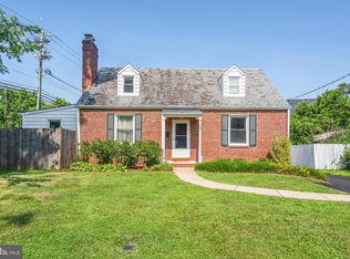 100 Lucas Ln, Bethesda, MD 20814