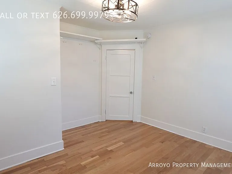 6307 N Aldama St — Photo 24