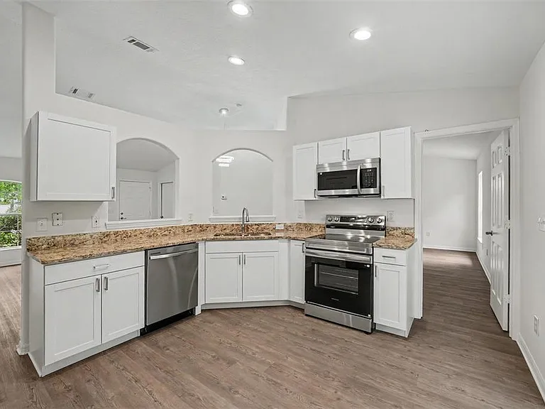 30 Piermount Ln — Photo 4