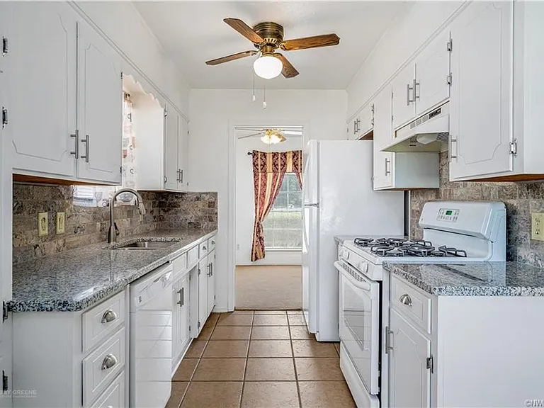 3511 Lanell Dr — Photo 6