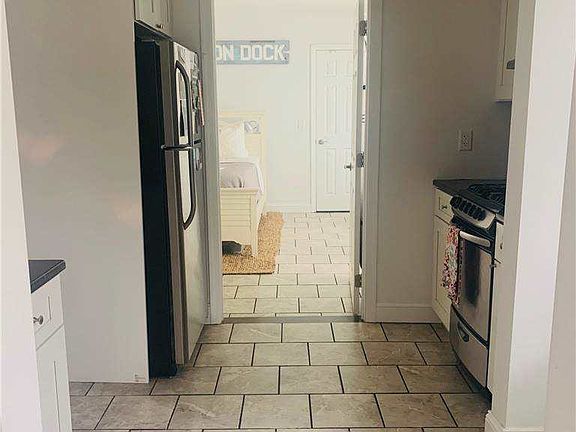 5th image of 172 Fire Island Ave APT 2