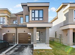 30 Caspian Sq, Clarington, ON L1C7G3