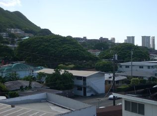 1995 Pauoa Rd APT B, Honolulu, HI 96813