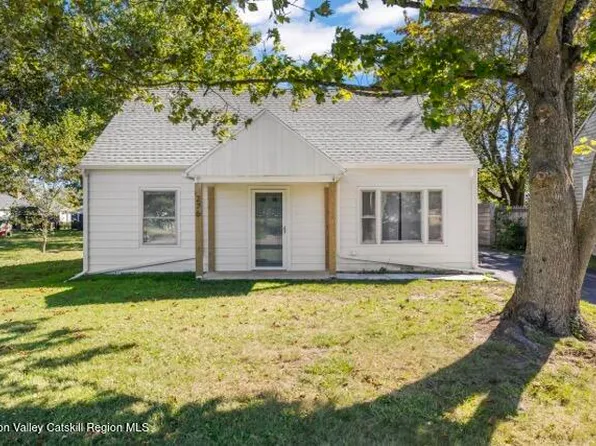 276 Lincoln Blvd Boulevard, Hudson, NY 12534