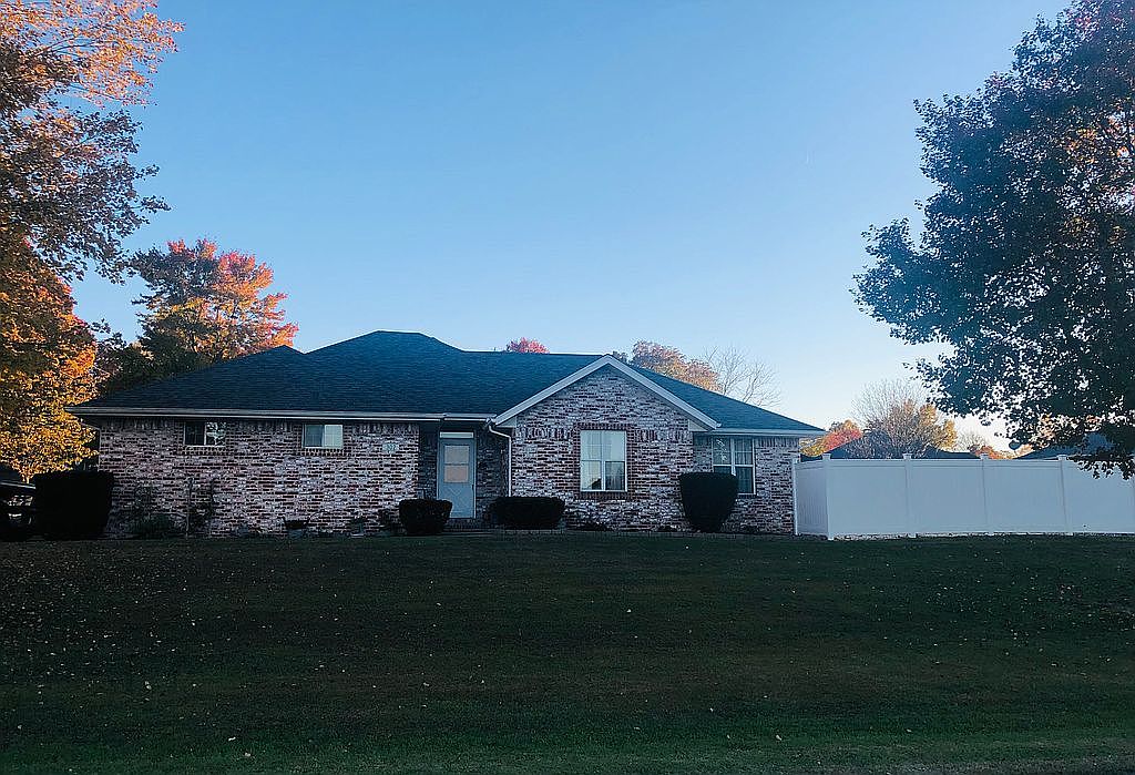 302 South St, Crane, MO 65633 Zillow