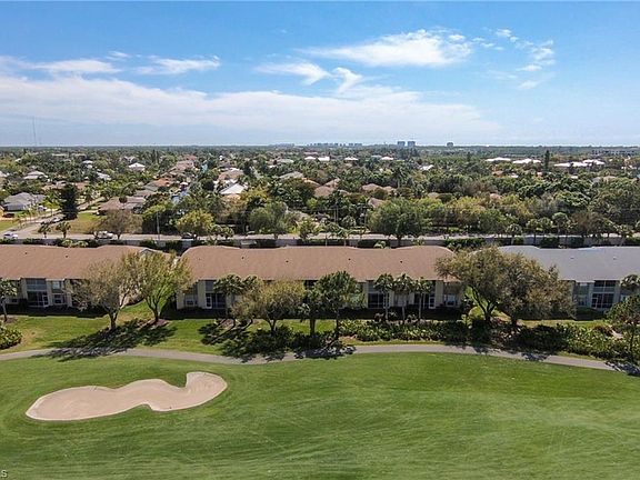 3rd image of 26841 Clarkston Dr #203