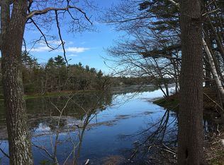 9 Starboard Ln, Freeport, ME 04032