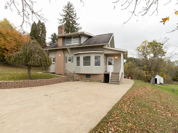 5 Burnt Cabin Rd, Fairmont, WV 26554