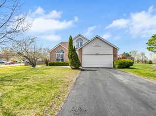 2215 Twin Lakes Ct, Plainfield, IL