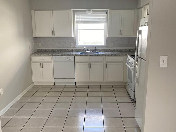 2nd image of 190 Hillside Ave Floor 2