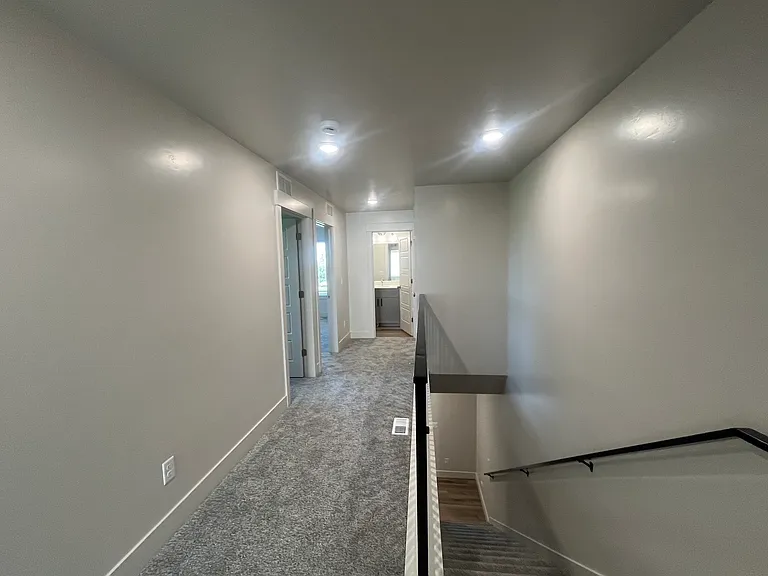 Southbridge Townhomes — Photo 17