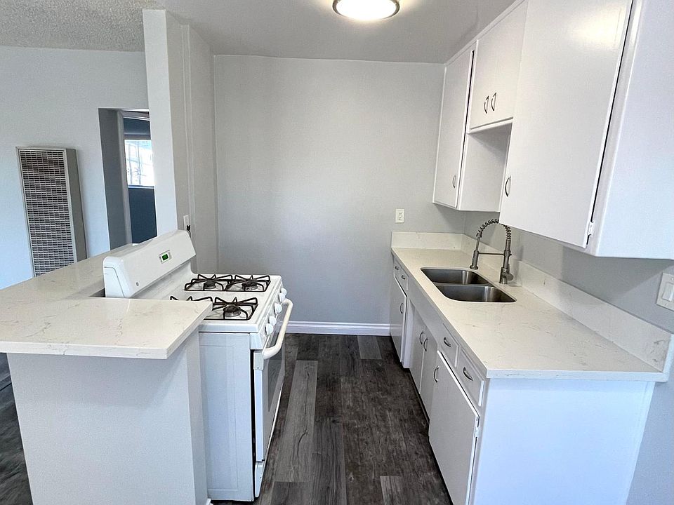 1st image of 1133 Cherry Ave APT 10