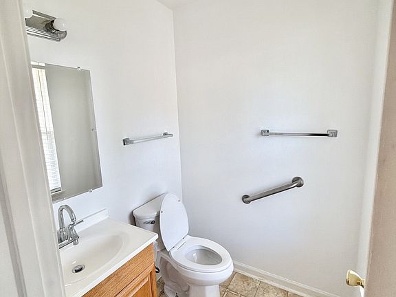 3rd image of 3428 Rainwood Dr