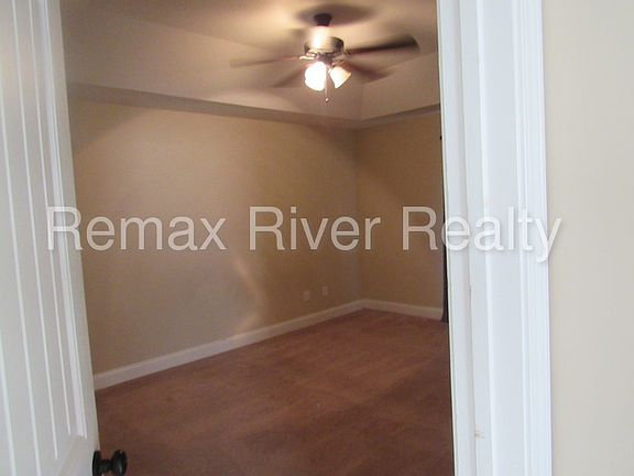 4th image of 419 Metz Dr