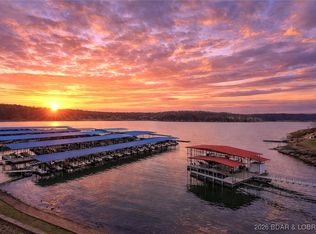 5450 Christopher Ln #413, Osage Beach, MO 65065