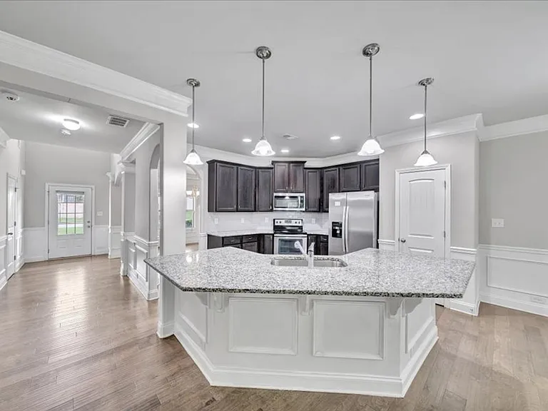 139 Stoney Creek Dr — Photo 12