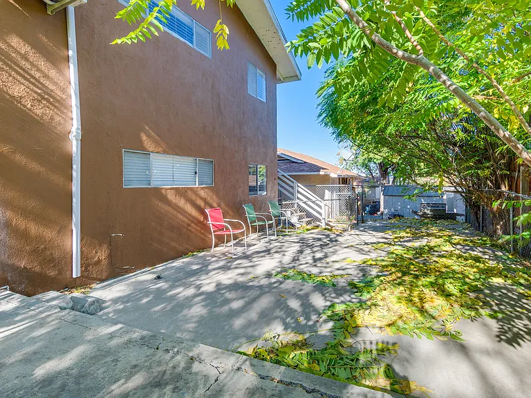 33073 Buena Vista St — Photo 17