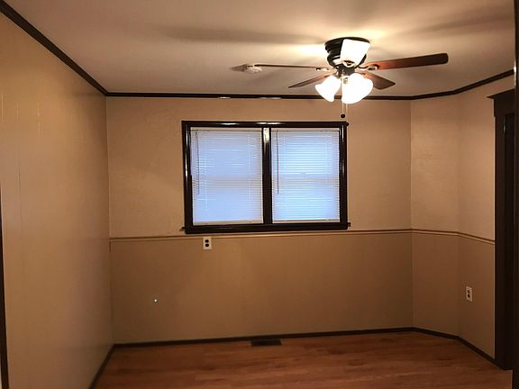 3rd image of 829 Atlantic Ave