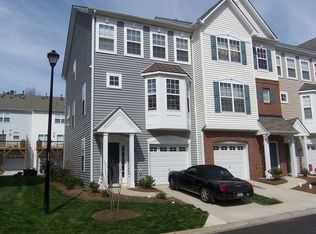 136 Madison Square Ln, Cary, NC 27513