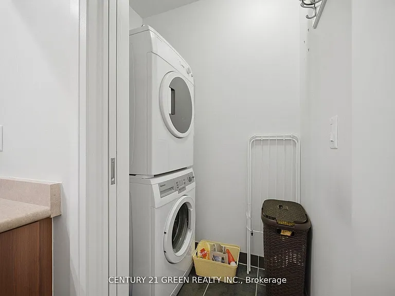 55 Yorkland Blvd #409 — Photo 18