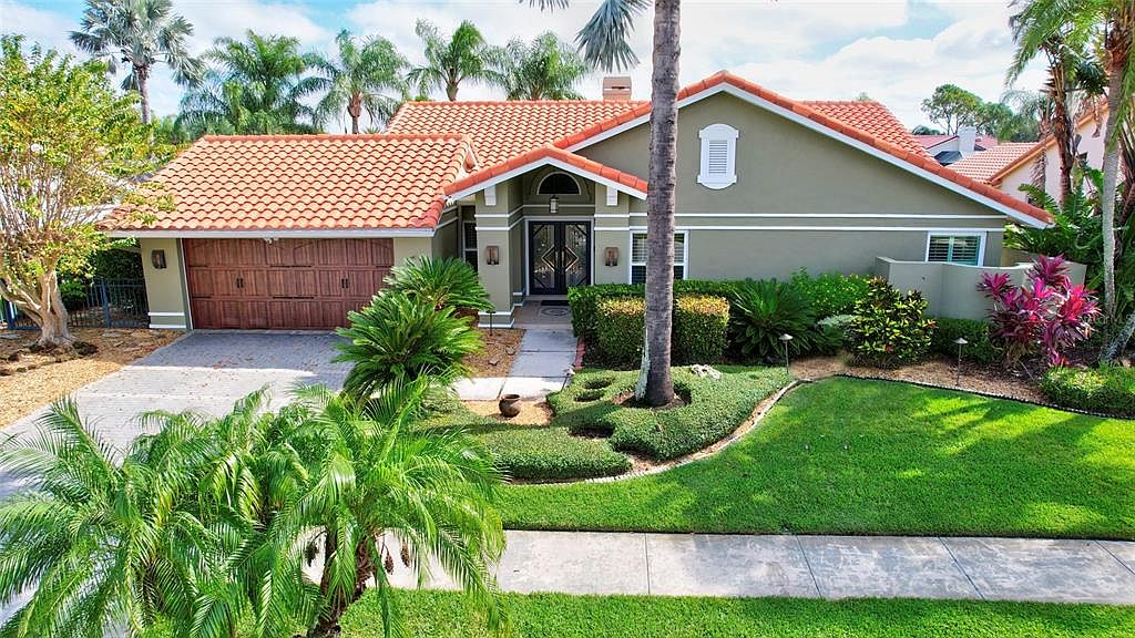 5811 Cruiser Way, Tampa, FL 33615 | Zillow