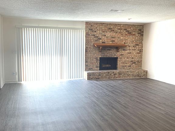 2nd image of 505 E Monte Carlo Blvd