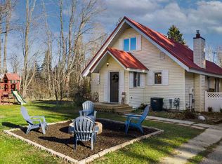 04494 Loeb Rd, Charlevoix, MI 49720