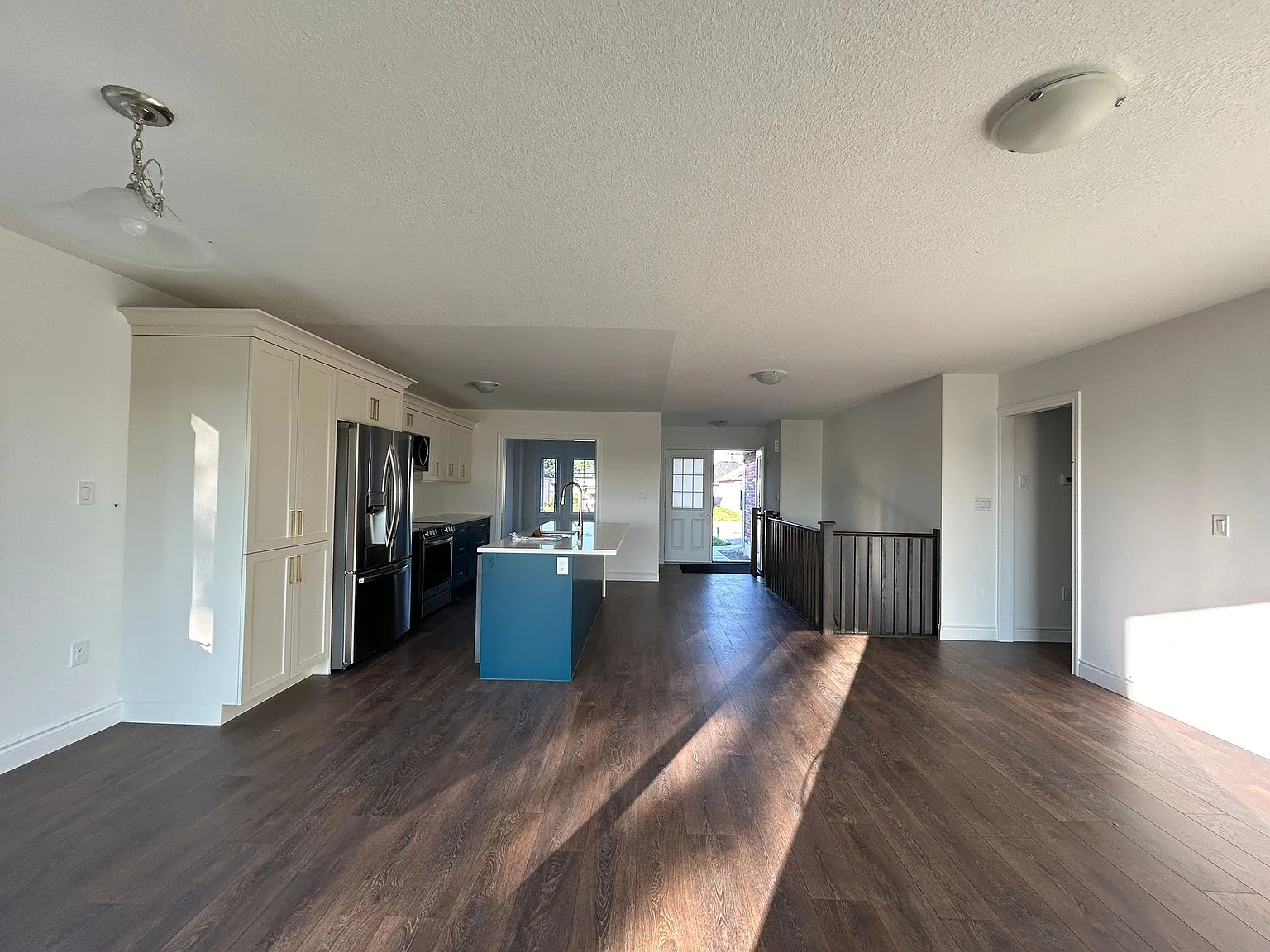 4 bed, 1507 sqft, $2,995 — Photo 2