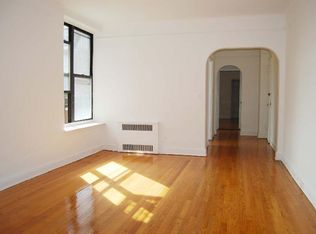 17530 Dalny Rd, Jamaica, NY 11432