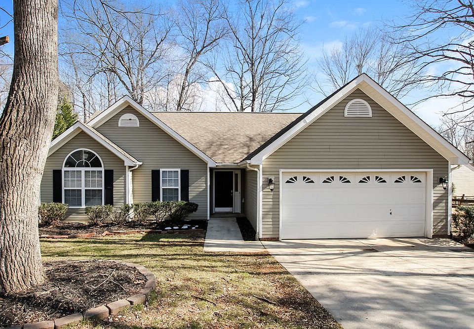 1st image of 505 Lisa Carol Dr