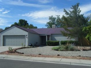 605 E 37th St, Farmington, NM 87401