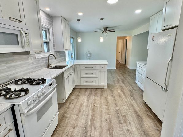 121 Crescent Ave