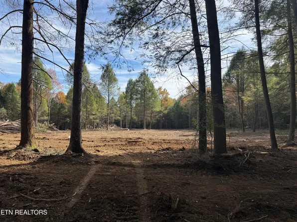 Newton Rd, Crossville, TN 38572